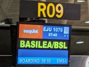 Pantalla EasyJet vuelo Barcelona Basilea