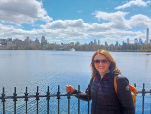 Posando junto al lago de Central Park